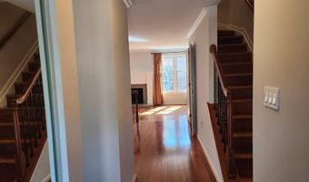 3720 MOUNT AIREY Ln, Annandale, VA 22003