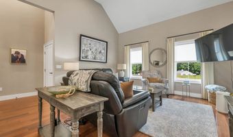 38 Bow Center Rd, Bow, NH 03304