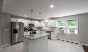 102 Andover Sparta Rd, Andover, NJ 07860
