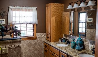 000 2900 Ave, Abilene, KS 67410