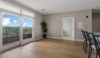 1650 Commonwealth Ave 504, Boston, MA 02135
