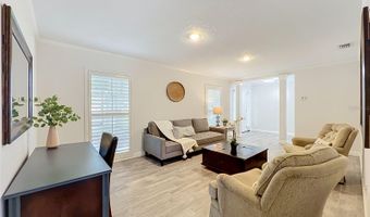 411 MONTICELLO Dr, Altamonte Springs, FL 32701