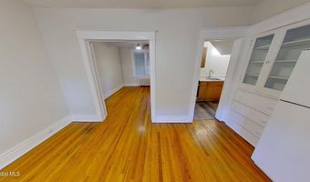 568 Park Ave Apt 1, Albany, NY 12208