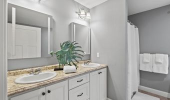 271 Red Gate Ln, Acton, ME 04001