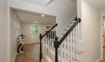 9 Northfield Rd, Amherst, NH 03031
