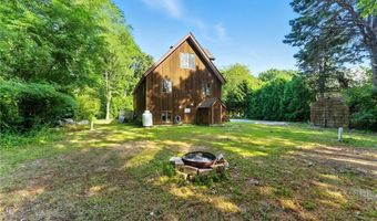 130 S Niantic Dr, Charlestown, RI 02813