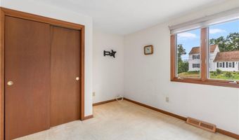29 Teakwood Dr W, Coventry, RI 02816