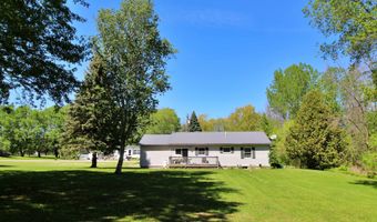50 Wood Ln, Alburgh, VT 05440