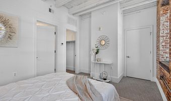 515 N WASHINGTON St 105, Alexandria, VA 22314