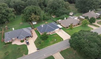 222 Country Club Dr, Benton, LA 71006