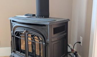 134 Kenduskeag Ave, Bangor, ME 04401