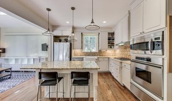 5809 GROSVENOR Ln, Bethesda, MD 20814