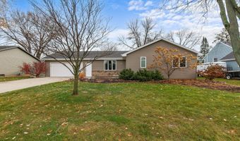606 S WILD ROSE Ln, Appleton, WI 54914