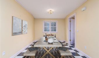 61 Howland Ave, Jamestown, RI 02835