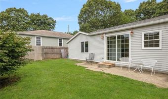 3 Sheffield St, Warwick, RI 02889