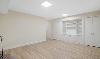 3135 14TH St S, Arlington, VA 22204