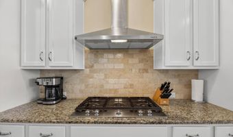 6903 Crestpoint Dr, Apollo Beach, FL 33572