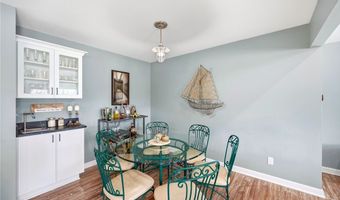 1280 Surfside Cir, Aurora, OH 44202