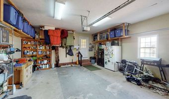 495 Shore Dr, Big Sandy, TN 38221