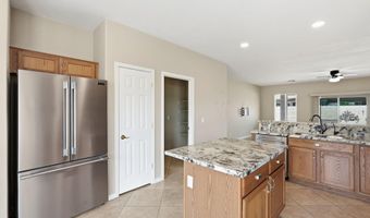 3220 E GLENEAGLE Dr, Chandler, AZ 85249