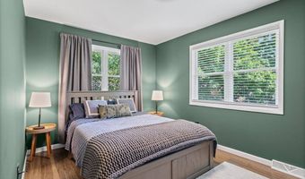 25 Edgecomb St, Albany, NY 12209