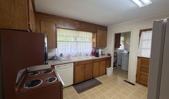 108 Barnett Dr, Bishopville, SC 29010