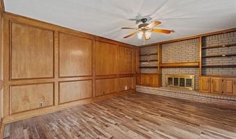 926 Sandstone Dr, Bartlesville, OK 74006
