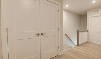 43798 MIDDLEWAY Ter, Ashburn, VA 20147