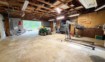 4720 State Highway 39, Aurora, MO 65605