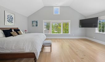 27 Waverly Rd, Darien, CT 06820