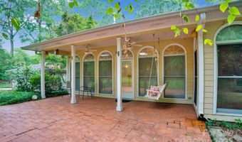 1212 Burtonwood Cir, Charlotte, NC 28212