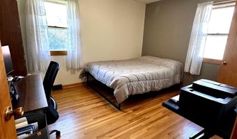 1227 E Linden St, Algona, IA 50511