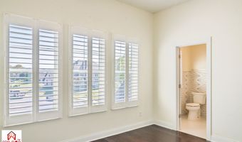 372 Foxboro Dr, Avon, IN 46123