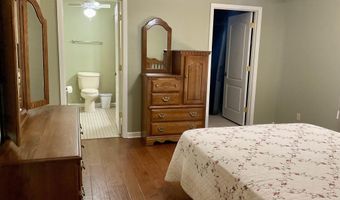 18 Southridge Ct, Batesville, AR 72501