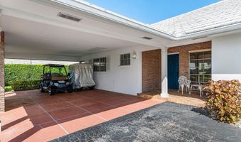 367 Villa Dr S, Atlantis, FL 33462