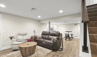 5 Lancaster Ln, Bourne, MA 02532