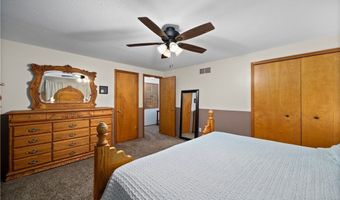 923 Hillside Dr, Amherst, OH 44001