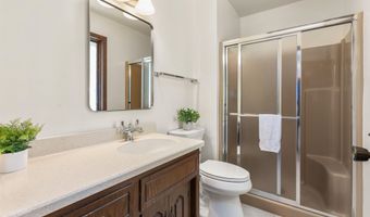 2320 STROEBE ISLAND Dr, Appleton, WI 54915