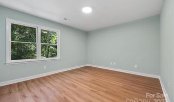 5206 Dunrobin Ln, Charlotte, NC 28226