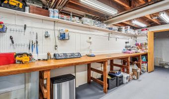 6623 RADNOR, Bethesda, MD 20817