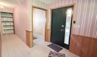 498 Town Line Rd, Bennington, VT 05201