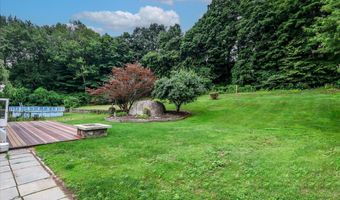 6 Caye Rd, Danbury, CT 06811