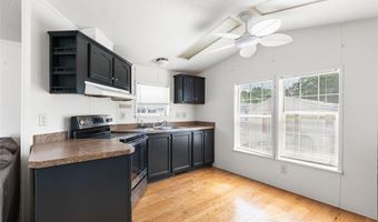 27 Woodward Road 40, Lincoln, RI 02865