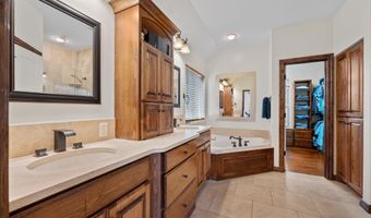 1427 E Timber Falls Ct, Andover, KS 67002