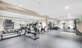 9221 E Bay Harbor Dr 210, Bay Harbor Islands, FL 33154
