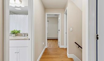 27 Christine Dr, Barrington, RI 02806