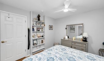 749 Park Ave, Belford, NJ 07718