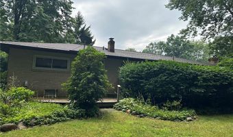 477 Catalina Dr, Akron, OH 44319