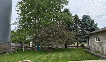 136 1st Ave, Alden, MN 56009