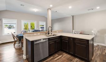 833 Ocean Ave, Beachwood, NJ 08722